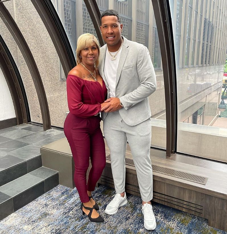 Salvador Perez's parents